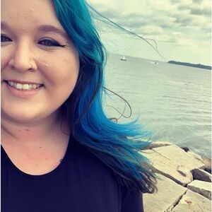 Meet your Posher, Sabrina